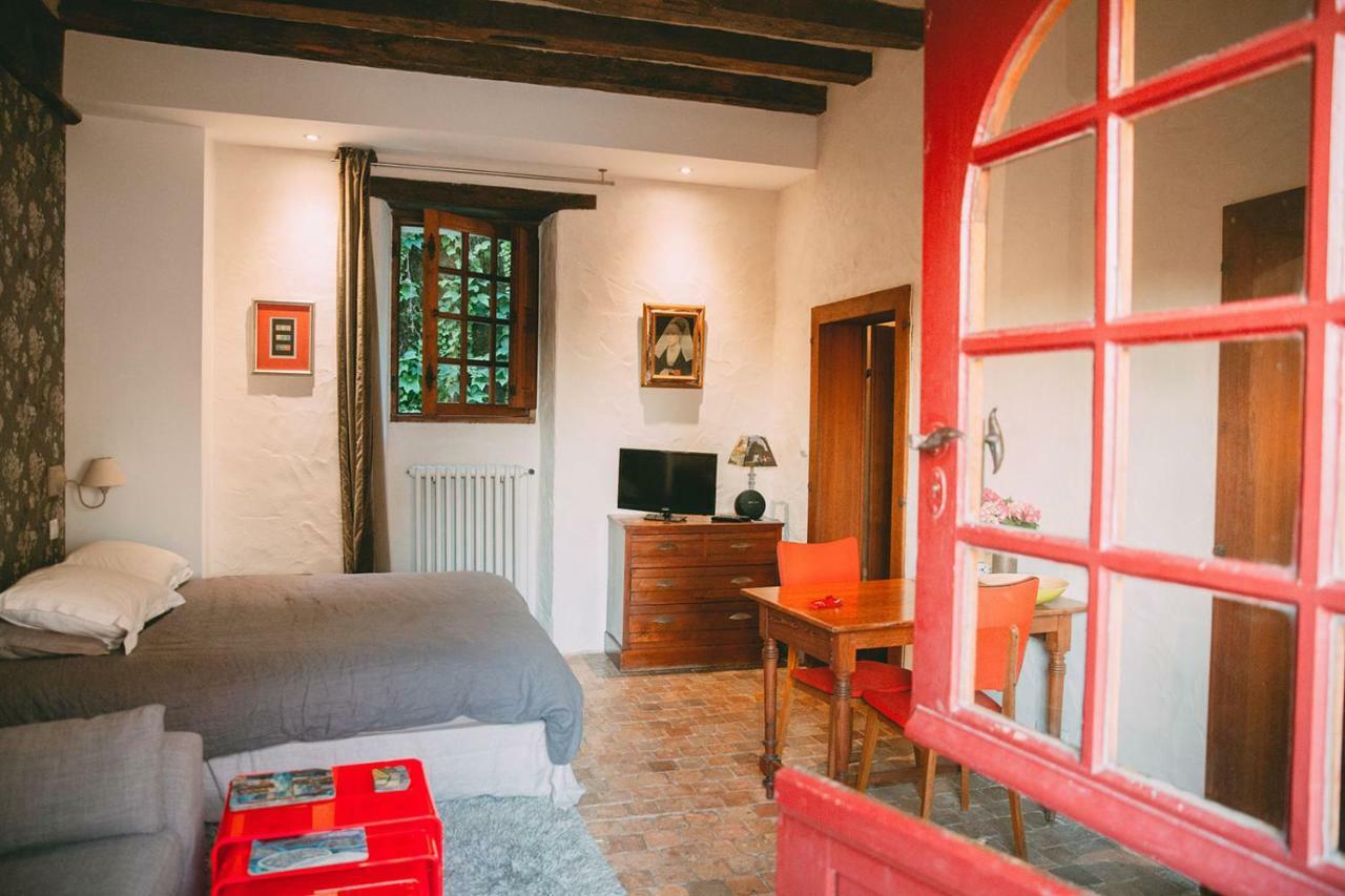Manoir De La Groye Hotell Saint-Saturnin-sur-Loire Exteriör bild